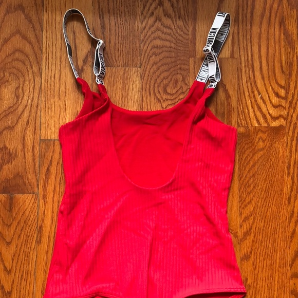 Victoria's Secret Logo Ribbed Body Suit Size XS - Picture 9 of 9